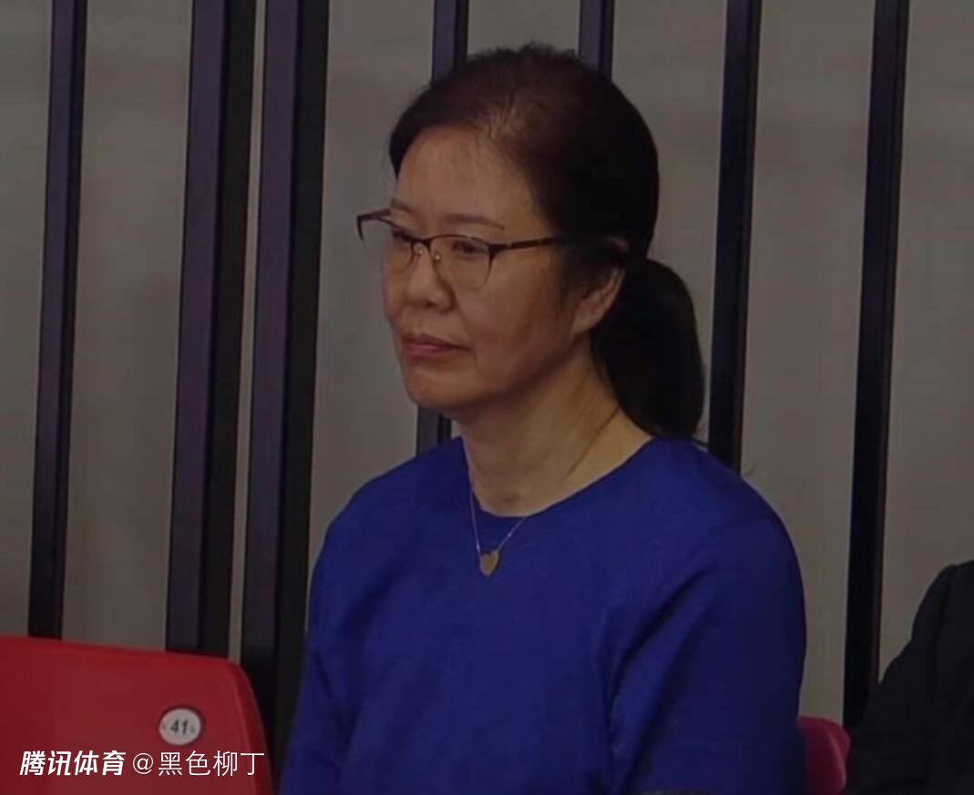 导演让·保尔·萨罗米携主演苏菲·玛索一同亮相。