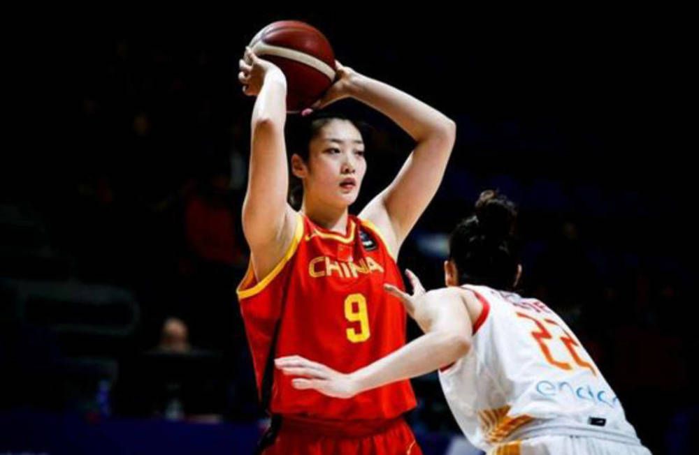 辛苦的时候就高歌一曲，甚至和陌生人 结婚才1年!